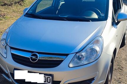 Opel Corsa 44.000 km 3.950 &euro; Hüttblek 24641