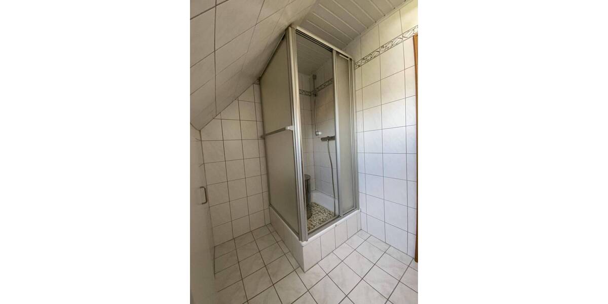 Einfamilienhaus Oberviechtach - 8 Zimmer, 190 m&sup2;, 255.000&euro; | Angebot:25984404