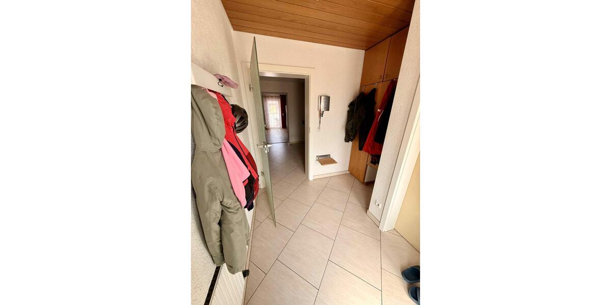 Reihenhaus Neckarsulm - 6.5 Zimmer, 186 m&sup2;, 1.850&euro; | Angebot:26625889