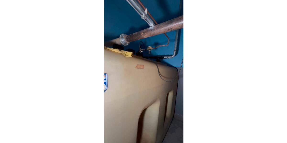 LAGER, LAGER, LAGER… BAUERNHAUS MIT SCHEUNE MIETEN ODER KAUFEN 5 zimmer