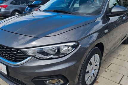 Fiat Tipo 83.000 km 8.750 &euro; Aschaffenburg 63741