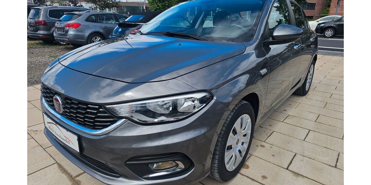 Fiat Tipo 83.000 km 8.750 &euro; Aschaffenburg 63741