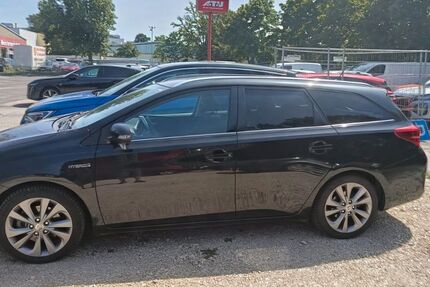 Toyota Auris Touring Sports 130.000 km 10.450 € Schwaig bei Nürnberg 90571
