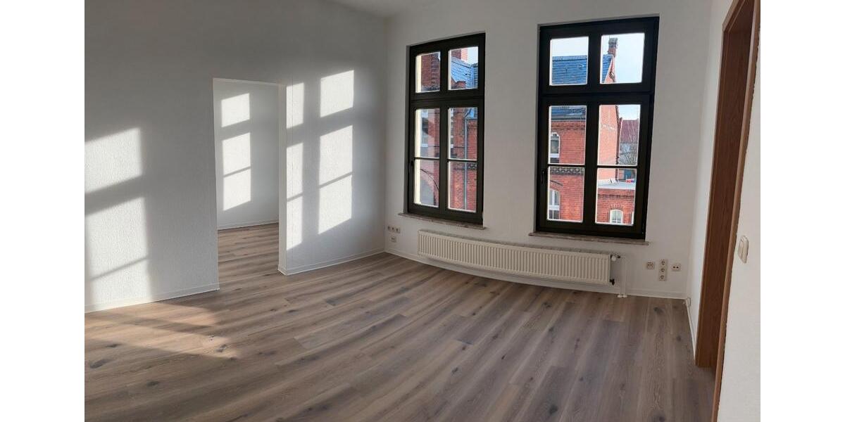 Etagenwohnung Parchim - 3.5 Zimmer, 142 m&sup2;, 1.200&euro; | Angebot:26635658