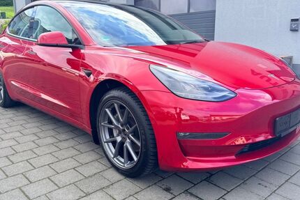 Tesla Model 3 114.300 km 27.950 &euro; Tünsdorf 66693