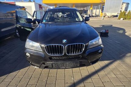 BMW X3 243.000 km 7.900 &euro; Stuttgart 70435