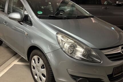 Opel Corsa 133.000 km 2.999 &euro; Frankfurt 60486