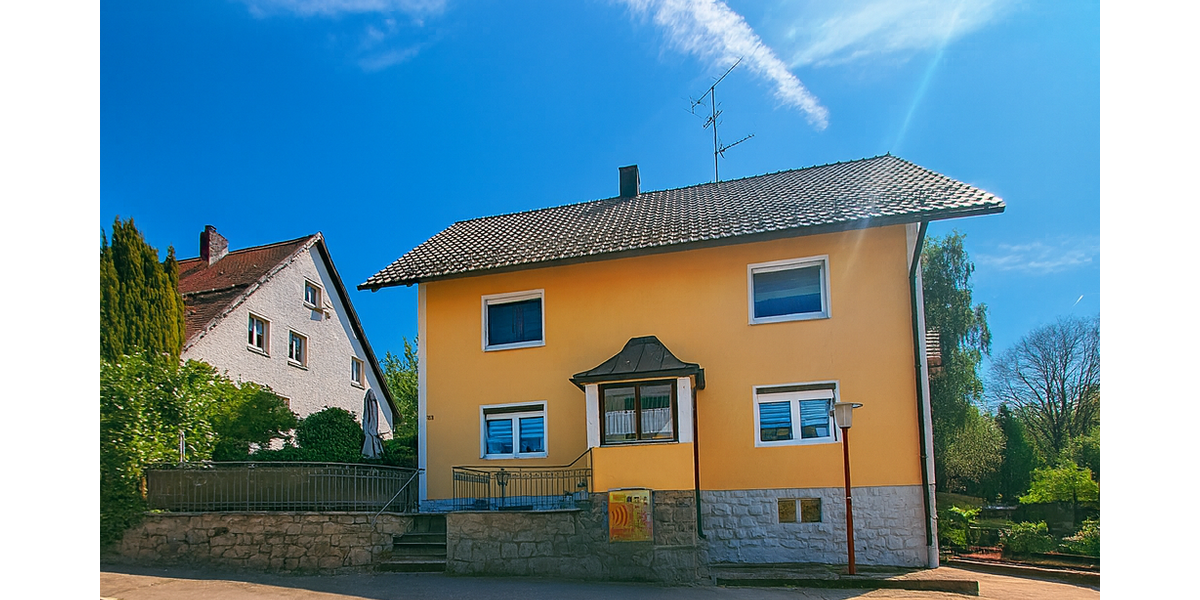 Haus zum Kaufen in Hauzenberg 390.000 € 300 m² 9 zimmer