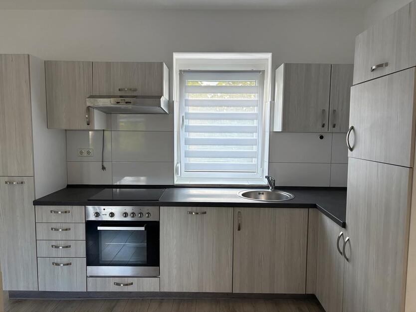 Helle, vollständig renovierte 5-Zimmer-Maisonette-Wohnung in Nbg zimmer