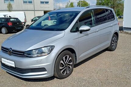 VW Touran 108.900 km 22.890 &euro; Ravensburg / OT Bavendorf 88213
