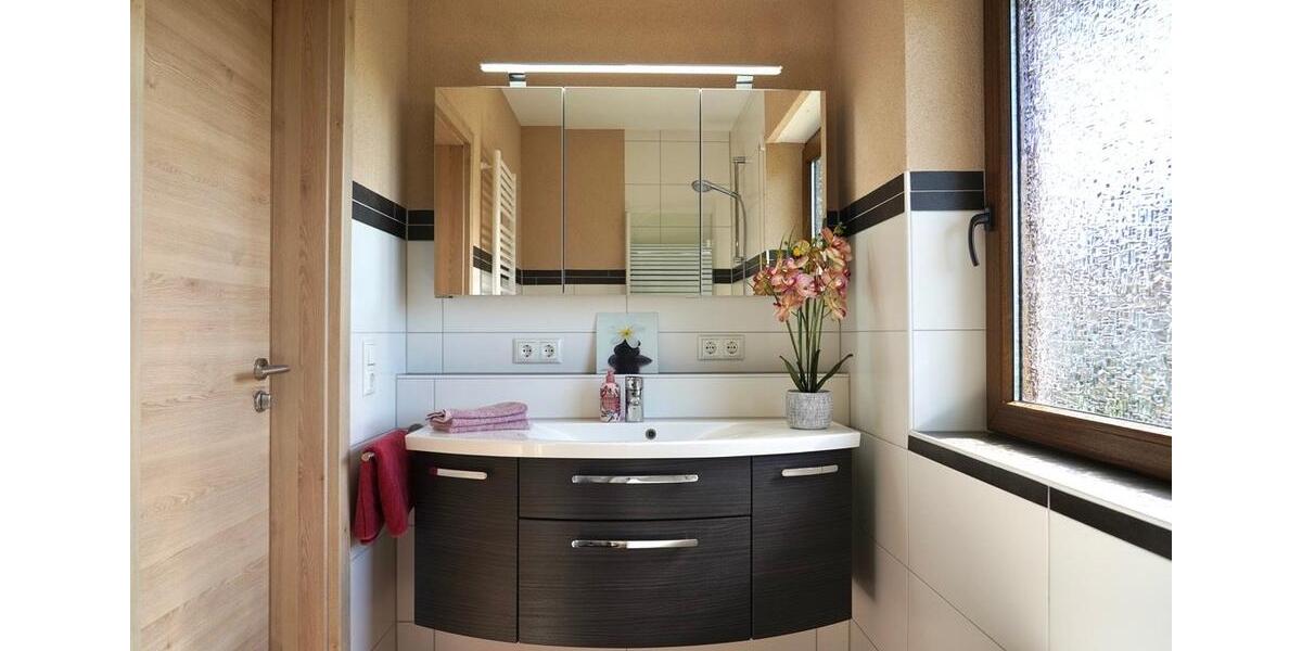 Reihenhaus Markt Erlbach - 4 Zimmer, 120 m&sup2;, 429.000&euro; | Angebot:26737797