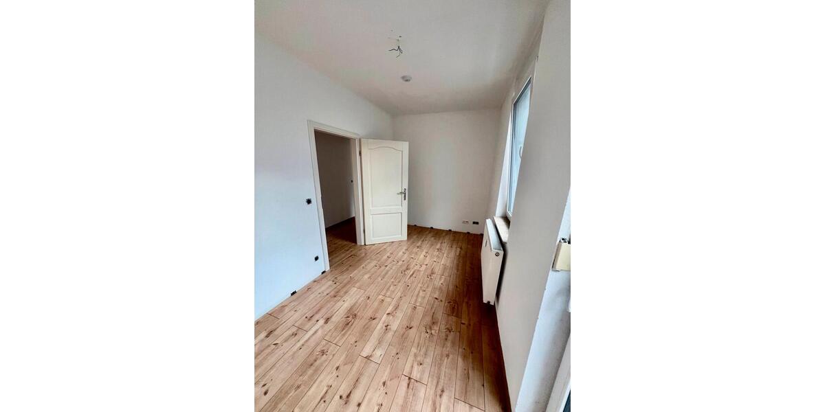 Erdgeschoßwohnung Offenbach am Main - 4 Zimmer, 105 m&sup2;, 1.350&euro; | Angebot:25299361
