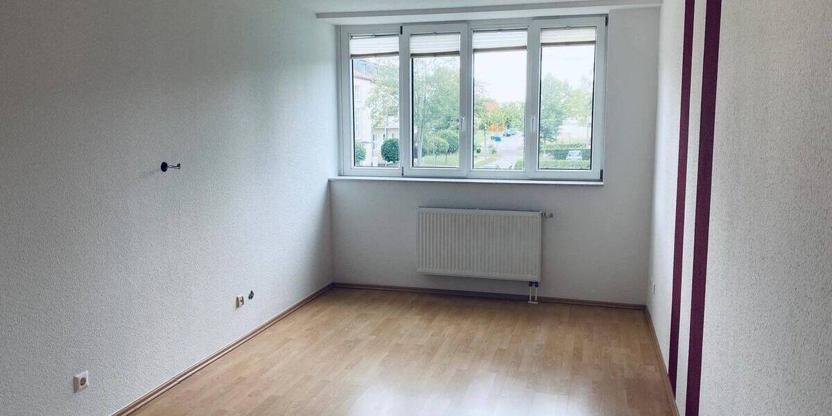 Zimmer Halle Heide Süd - 3 Zimmer, 80 m&sup2;, 1.070&euro; | Angebot:26410434