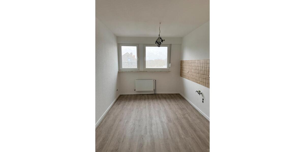 Dachgeschoßwohnung Düren Mariaweiler-Hoven - 3 Zimmer, 82 m&sup2;, 740&euro; | Angebot:24830764