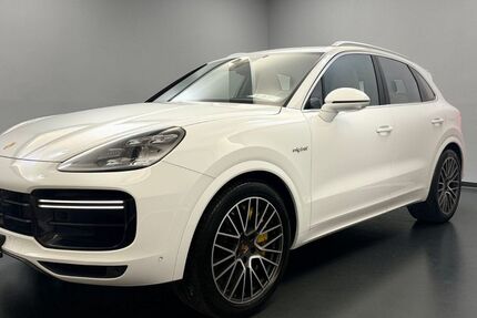 Porsche Cayenne 30.000 km 102.999 &euro; Reutlingen / Mittelstadt 72766