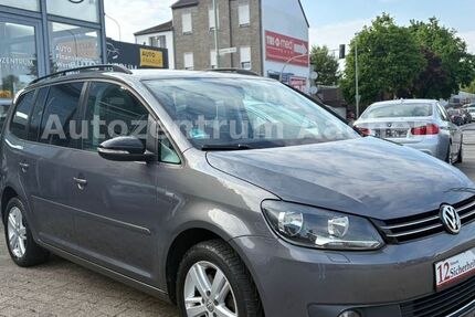 VW Touran 152.000 km 8.990 &euro; Eschweiler 52249