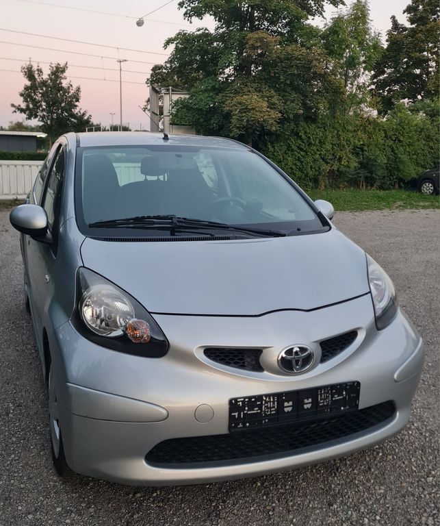 Aygo (X)