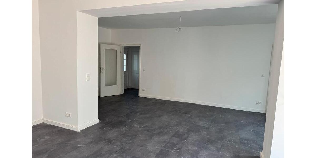 Reihenhaus Viersen Sittard - 5 Zimmer, 148 m&sup2;, 1.700&euro; | Angebot:26547236