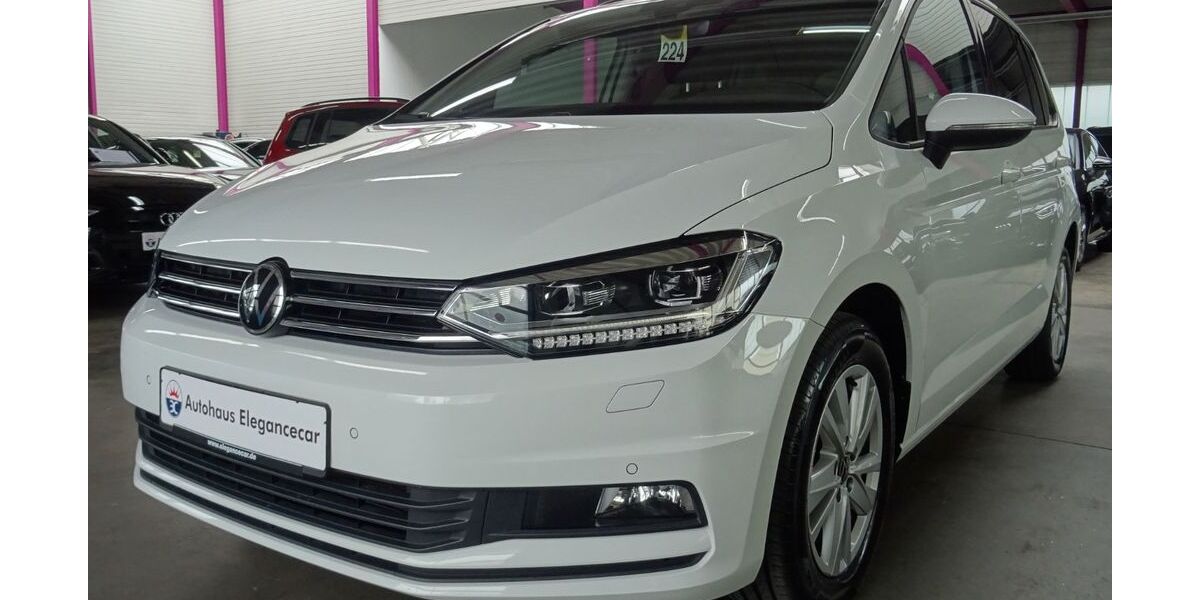 VW Touran 92.062 km 25.348 &euro; Holzgerlingen bei Stuttgart 71088