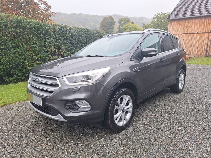 Ford Kuga 57.588 km 15.900 € Ködnitz 95361
