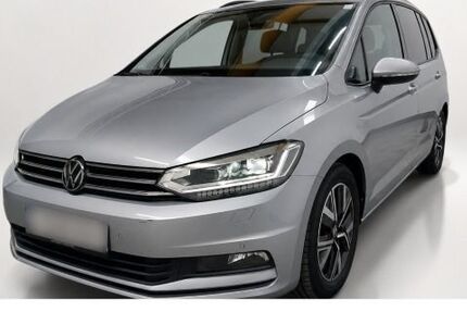 VW Touran 27.900 km 29.979 &euro; Freigericht 63579
