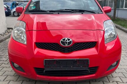 Toyota Yaris 175.850 km 3.250 &euro; Holzgerlingen 71088