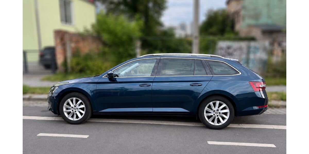 Skoda Superb 110.500 km 17.700 &euro; Dresden 01309