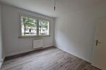 Etagenwohnung Dessau-Roßlau Brambach - 4 Zimmer, 65 m&sup2;, 389&euro; | Angebot:26549414
