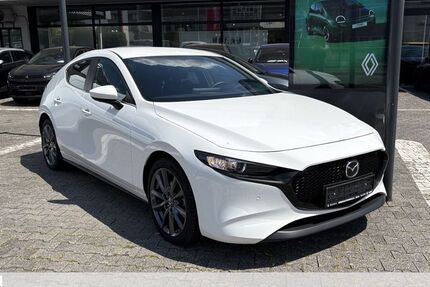 Mazda 3 17.100 km 23.970 &euro; Hanau 63452
