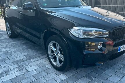 BMW X5 211.000 km 17.900 &euro; Karlsruhe 76149