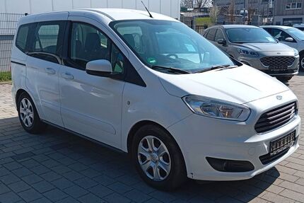Ford Tourneo Courier 103.770 km 7.500 &euro; Walzbachtal 75045