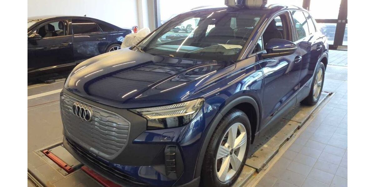 Audi Q4 e-tron 22.000 km 33.940 &euro; Wackersdorf 92442