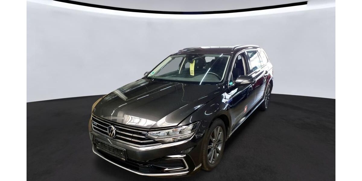 VW Passat 94.000 km 17.990 &euro; Goslar 38640