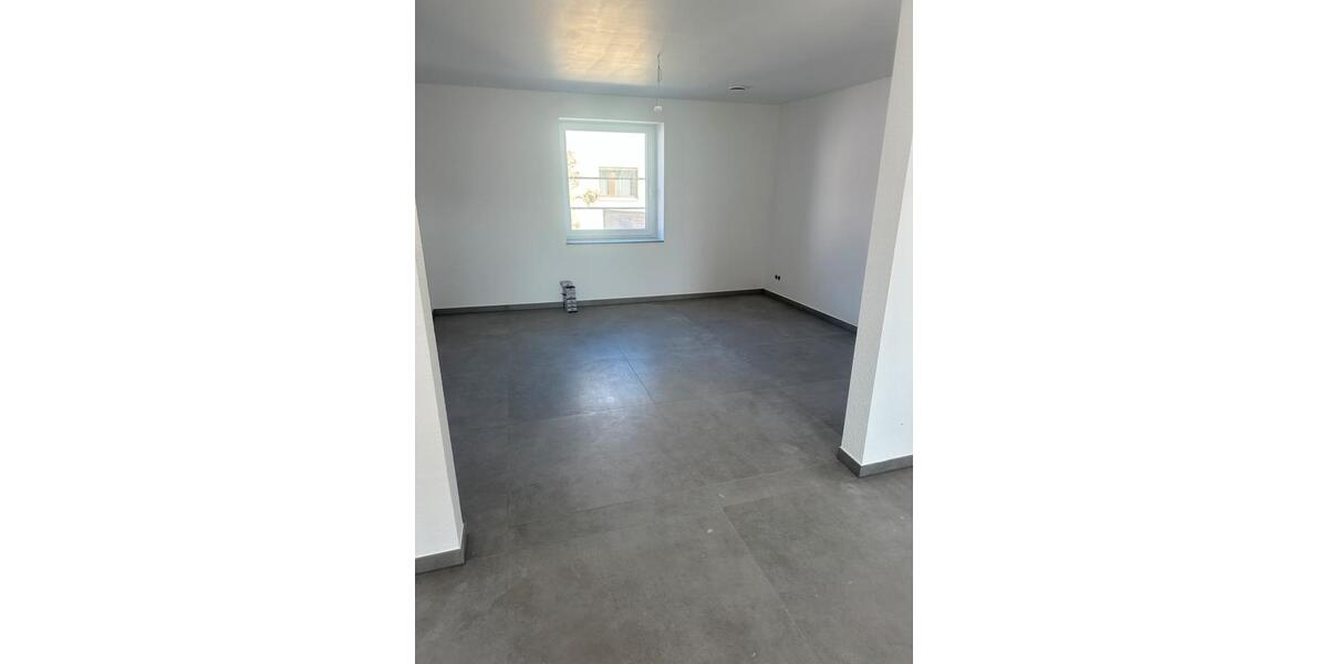 Etagenwohnung Brühl - 4 Zimmer, 100 m&sup2;, 1.900&euro; | Angebot:25414576