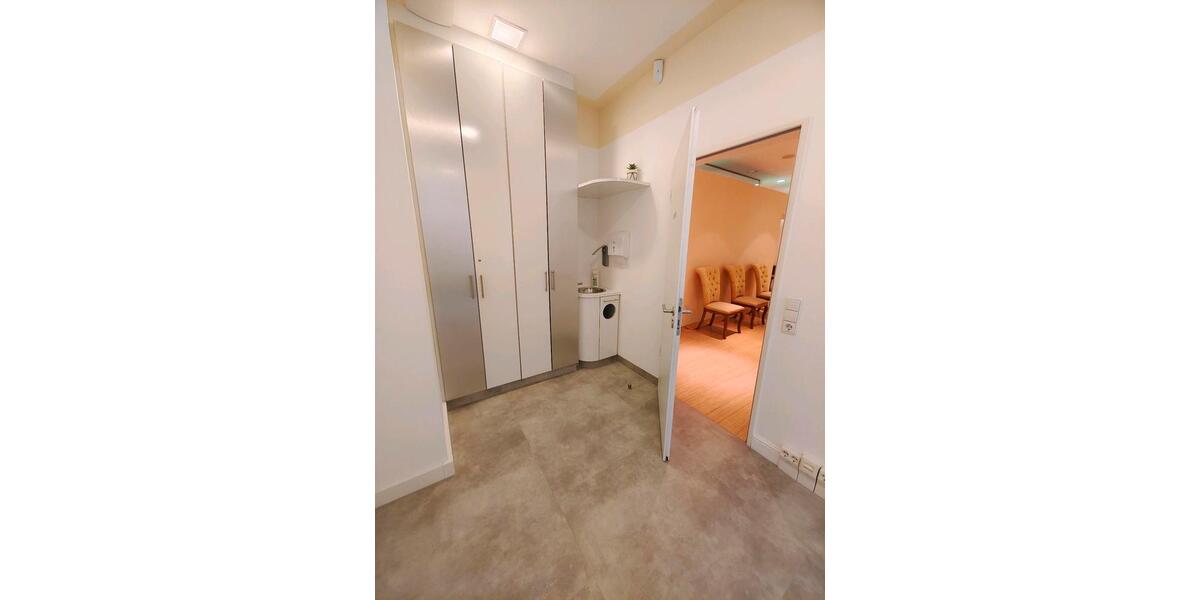 Raum zur Untermiete in moderner Praxis – Ravensburg Zentrum zimmer