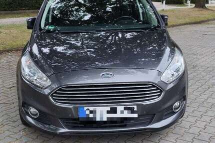 Ford S-Max 98.000 km 9.100 &euro; Berge 49626
