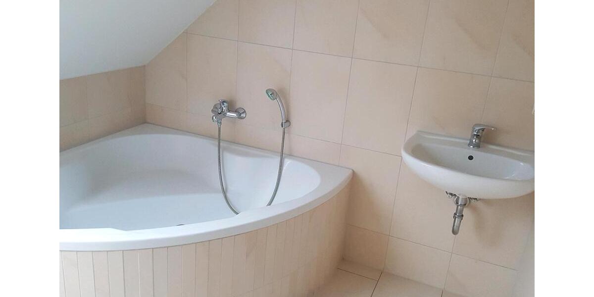 Dachgeschoßwohnung Magdeburg Leipziger Straße - 3 Zimmer, 67 m&sup2;, 135.000&euro; | Angebot:26034118