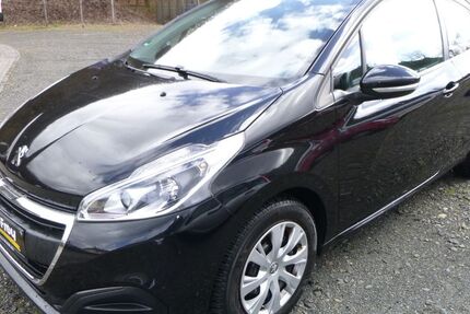 Peugeot 208 135.100 km 5.800 &euro; Idar-Oberstein 55743