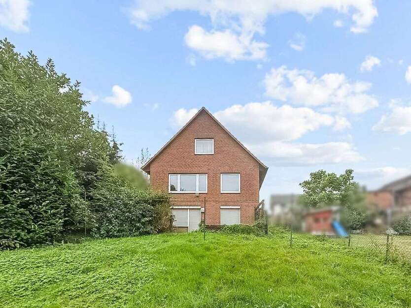 Haus zum Kaufen in Reinfeld (Holstein) 449.000 € 275 m² 5 zimmer
