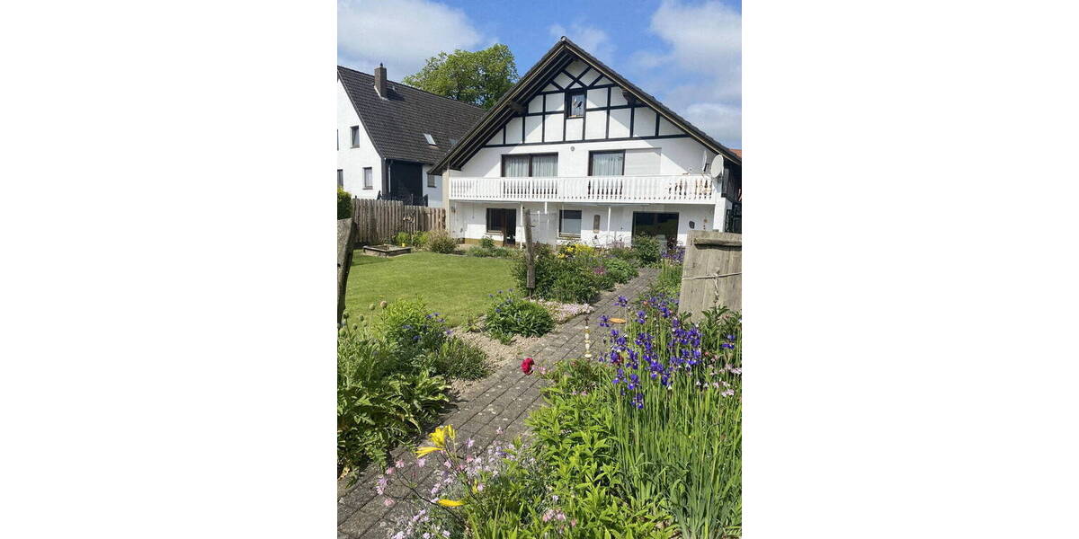 Einfamilienhaus Bad Wünnenberg (OT Fürstenberg) Fürstenberg - 1 Zimmer, 330 m&sup2;, 420.000&euro; | Angebot:26417654