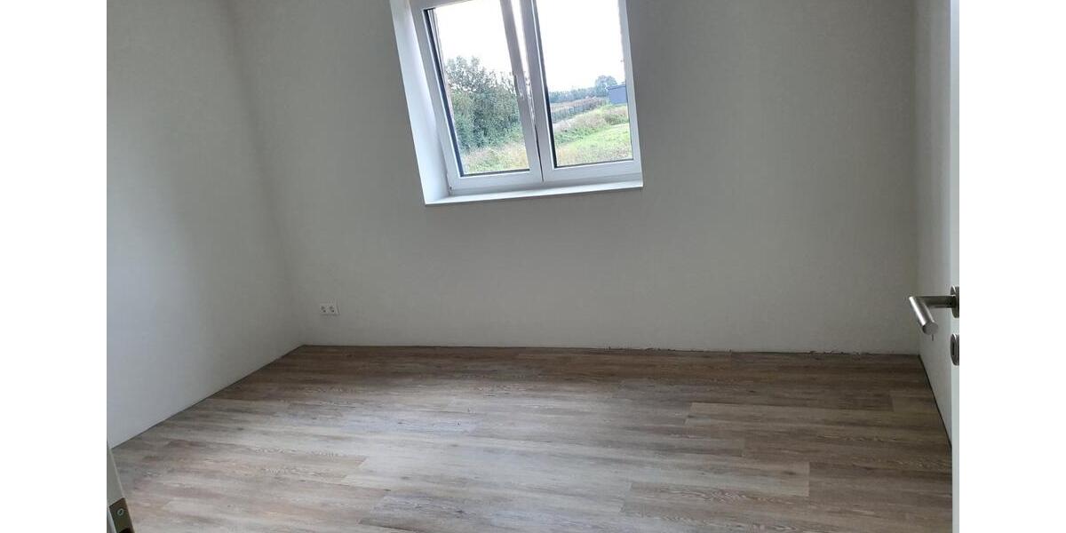 Etagenwohnung Steinbergkirche - 4 Zimmer, 90 m&sup2;, 522&euro; | Angebot:25442921