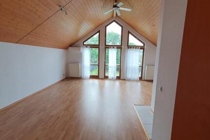 Klimatisierte Dachgeschoßwohnung in Köln-Merkenich