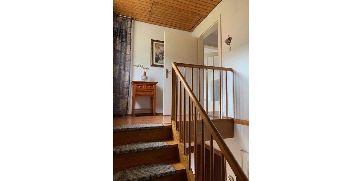 Einfamilienhaus Hammelburg - 6 Zimmer, 140 m&sup2;, 295.000&euro; | Angebot:26591395