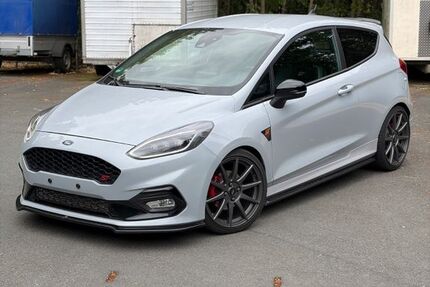 Ford Fiesta 82.300 km 17.500 &euro; Dortmund 44287