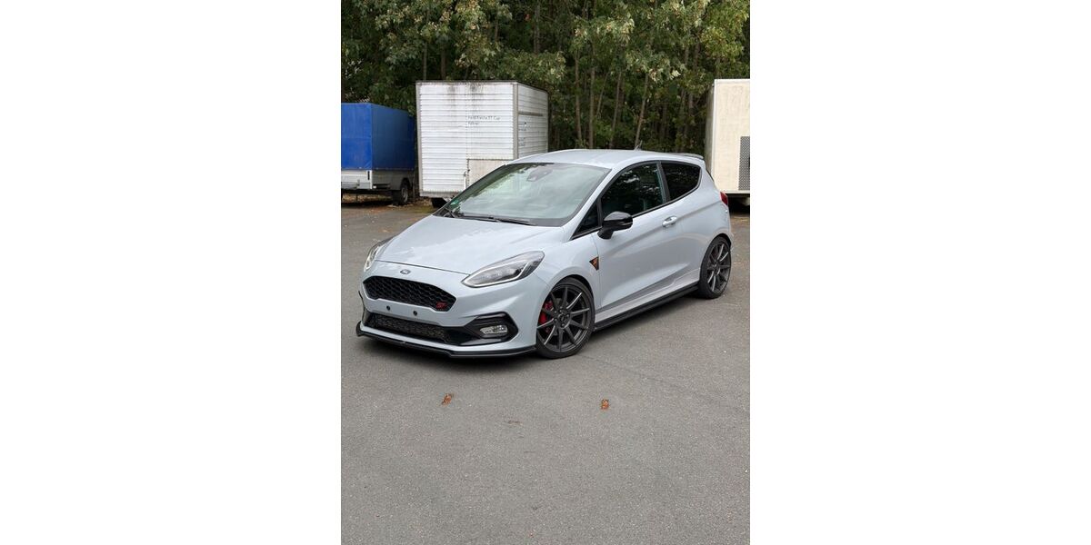 Ford Fiesta 82.300 km 17.500 &euro; Dortmund 44287