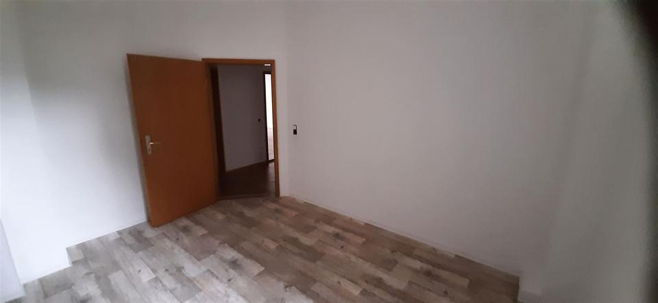 Etagenwohnung Wilkau-Haßlau Haßlau - 6 Zimmer, 125 m&sup2;, 690&euro; | Angebot:26445795