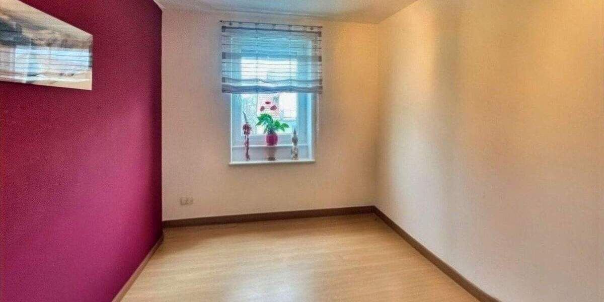 Etagenwohnung Niederwerrn - 3 Zimmer, 79 m&sup2;, 229.000&euro; | Angebot:25734064