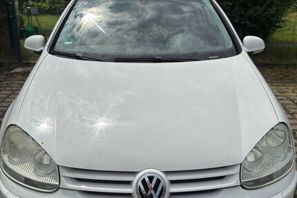 VW Golf 232.423 km 1.500 &euro; Torgau OT Welsau 04860