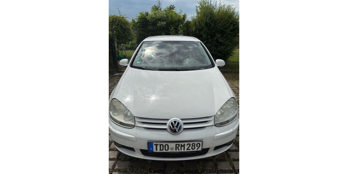 VW Golf 232.423 km 1.500 &euro; Torgau OT Welsau 04860