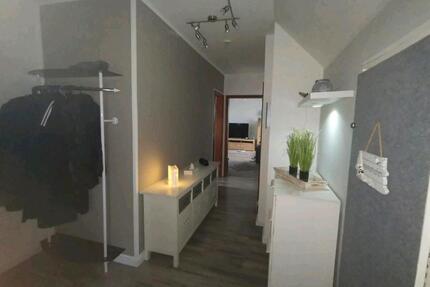 Helle 2.5-Zimmer Dachgeschoßwohnung zu vermieten